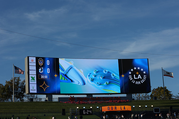 0404026_LAGalaxyvsMinnesota_GA_01600