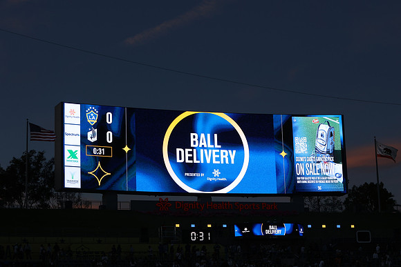 0404026_LAGalaxyvsMinnesota_GA_01084