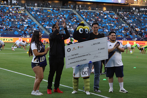 0404026_LAGalaxyvsMinnesota_GA_01148
