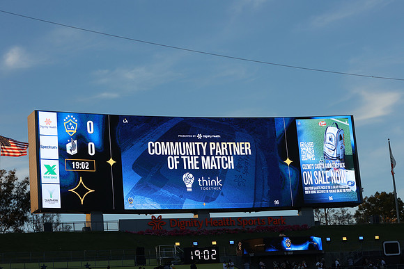 0404026_LAGalaxyvsMinnesota_GA_01155