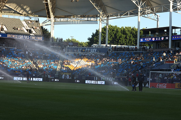0404026_LAGalaxyvsMinnesota_GA_01192