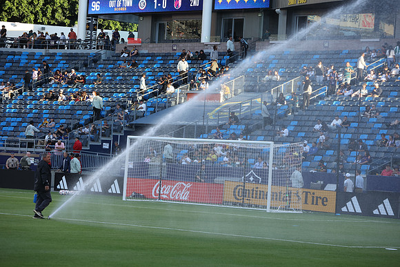 0404026_LAGalaxyvsMinnesota_GA_01187
