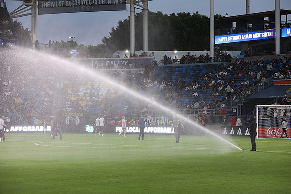 0404026_LAGalaxyvsMinnesota_GA_01243