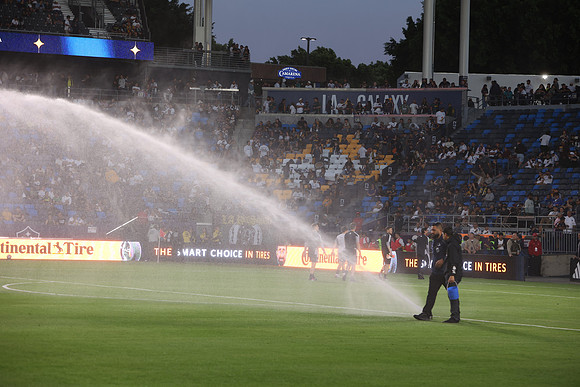 0404026_LAGalaxyvsMinnesota_GA_01248