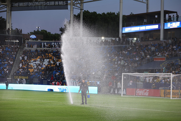0404026_LAGalaxyvsMinnesota_GA_01300