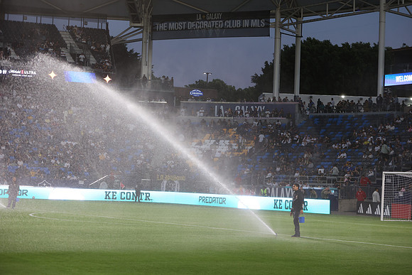 0404026_LAGalaxyvsMinnesota_GA_01304