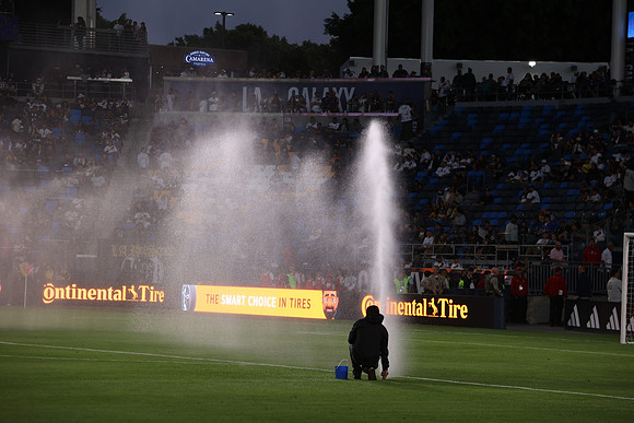 0404026_LAGalaxyvsMinnesota_GA_01273