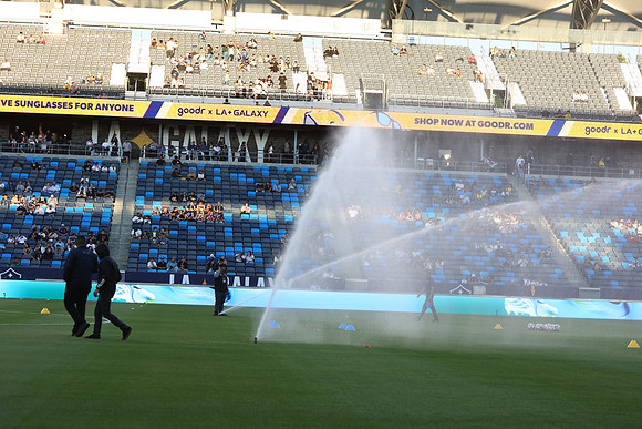 0404026_LAGalaxyvsMinnesota_GA_01203