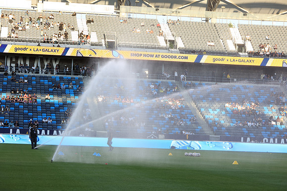 0404026_LAGalaxyvsMinnesota_GA_01213