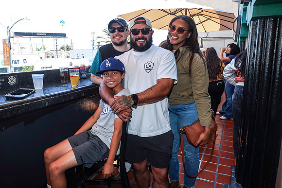 20260509_LB_Pub_Crawl_VP_0114