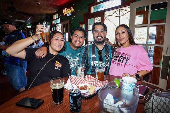 20260509_LB_Pub_Crawl_VP_0115