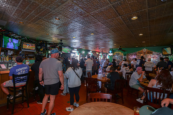 20260509_LB_Pub_Crawl_VP_0124