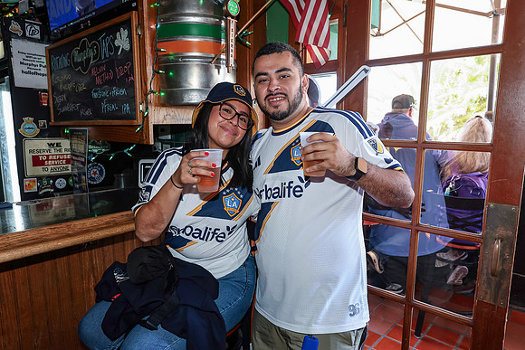 20260509_LB_Pub_Crawl_VP_0142