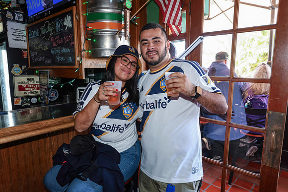 20260509_LB_Pub_Crawl_VP_0144