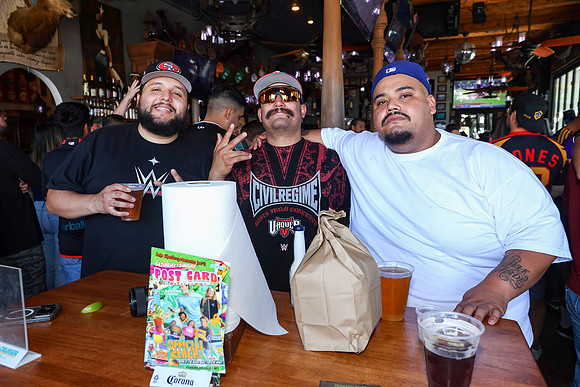 20260509_LB_Pub_Crawl_VP_0181