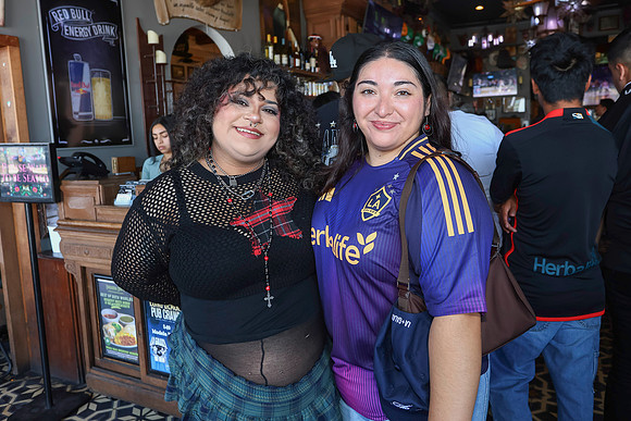 20260509_LB_Pub_Crawl_VP_0187