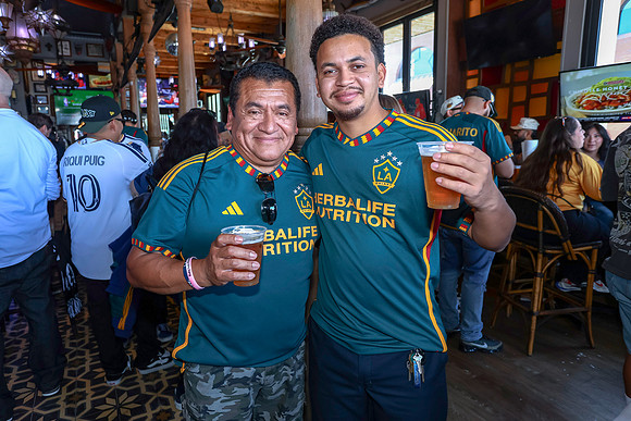 20260509_LB_Pub_Crawl_VP_0191