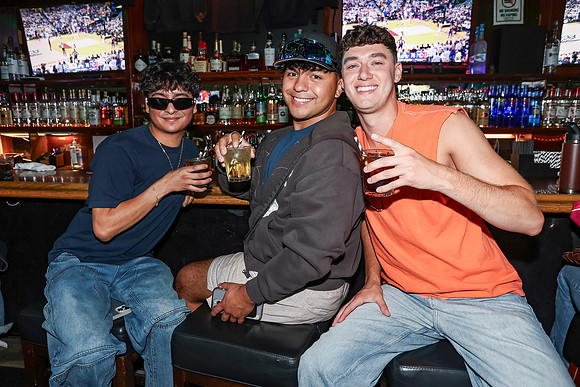 20260509_LB_Pub_Crawl_VP_0216