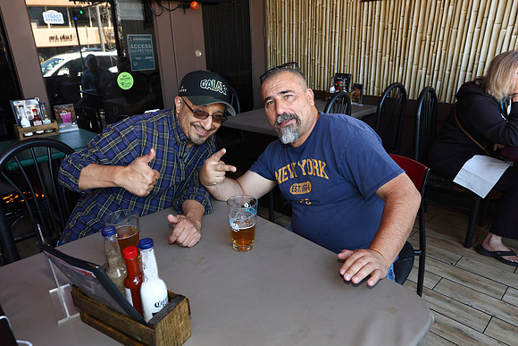 20260509_LB_Pub_Crawl_VP_0234