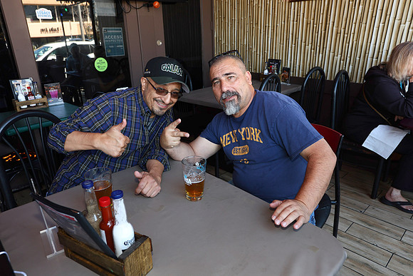 20260509_LB_Pub_Crawl_VP_0235