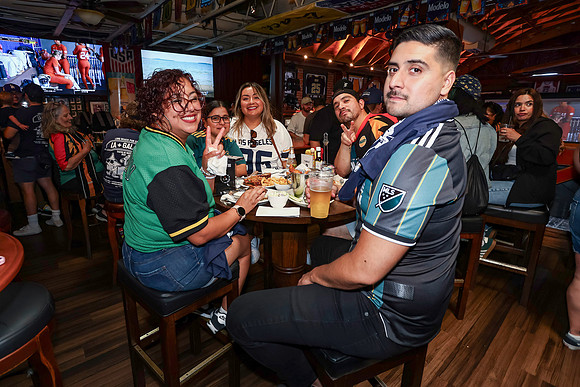 20260509_LB_Pub_Crawl_VP_0522