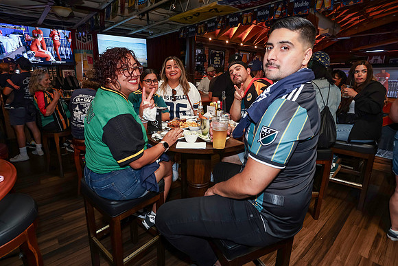 20260509_LB_Pub_Crawl_VP_0523