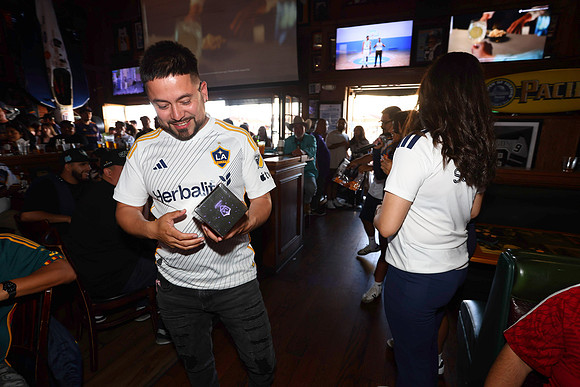 20260509_LB_Pub_Crawl_VP_0618