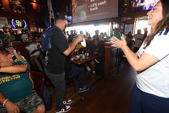 20260509_LB_Pub_Crawl_VP_0627
