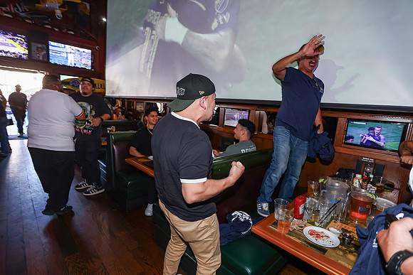 20260509_LB_Pub_Crawl_VP_0703