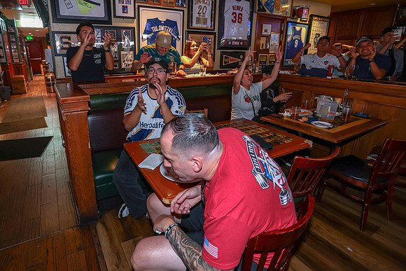 20260509_LB_Pub_Crawl_VP_0710
