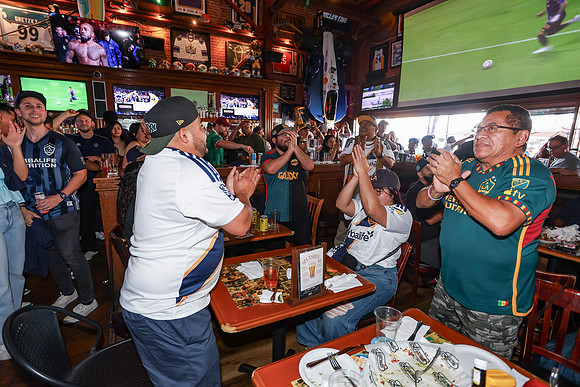 20260509_LB_Pub_Crawl_VP_0725