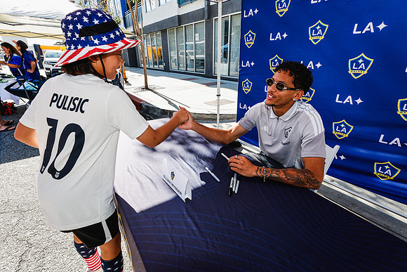 06132026_LAGalaxy_SoccerCelebration_LongBeach_GA_00005