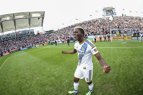 12714_LA_GALAXY_HA__9043