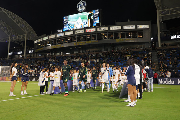 20261014_LAGalaxyvsPortland_GA_1073