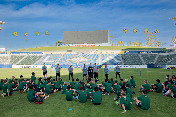 121723_LA_GALAXY_RM_0002
