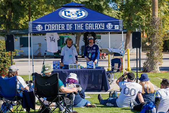 021124_LA_GALAXY_RM_0263