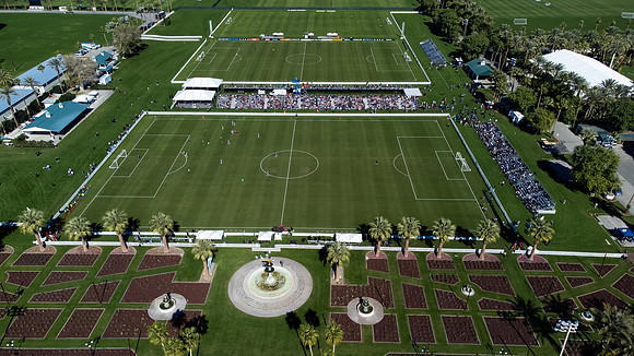 021124_LA_GALAXY_MO_0002