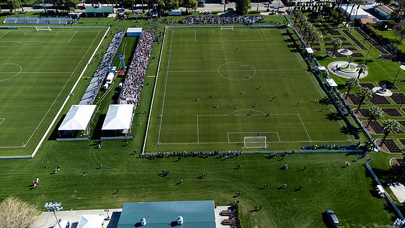 021124_LA_GALAXY_MO_0001