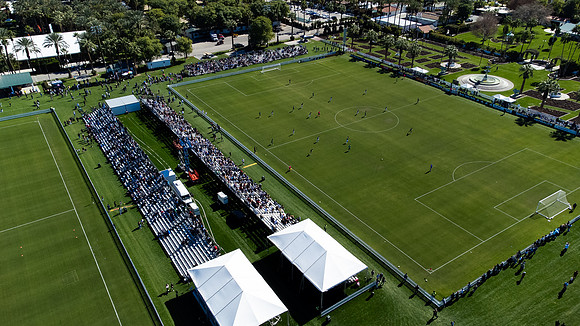 021124_LA_GALAXY_MO_0007