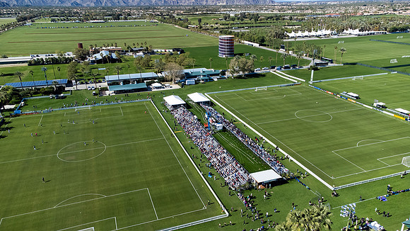 021124_LA_GALAXY_MO_0011