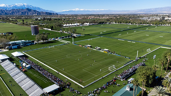 021124_LA_GALAXY_MO_0028