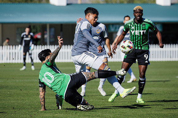 021124_LA_GALAXY_RM_0283