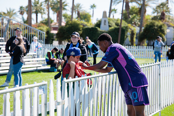 021024_LA_GALAXY_MO_0082