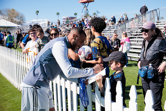 021024_LA_GALAXY_MO_0100