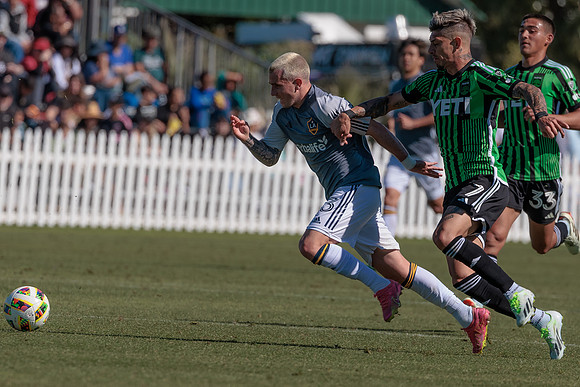 021124_LA_GALAXY_MO_0149