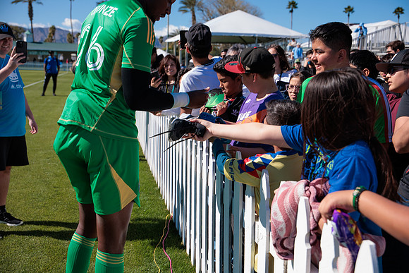 021024_LA_GALAXY_MO_0107