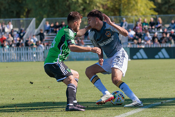 021124_LA_GALAXY_MO_0153
