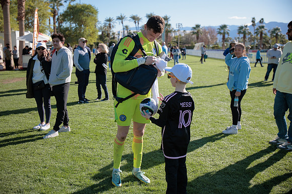 021024_LA_GALAXY_MO_0145