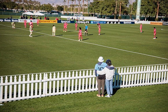 021024_LA_GALAXY_MO_0155