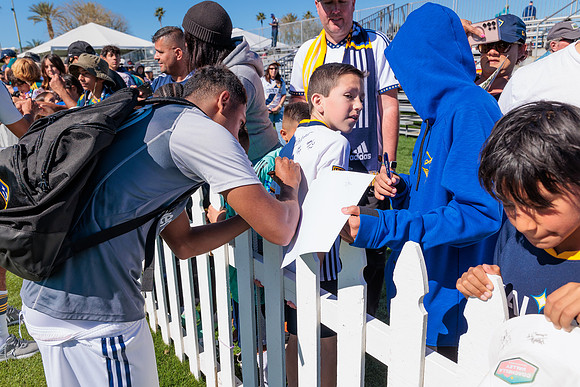 021124_LA_GALAXY_MO_0079